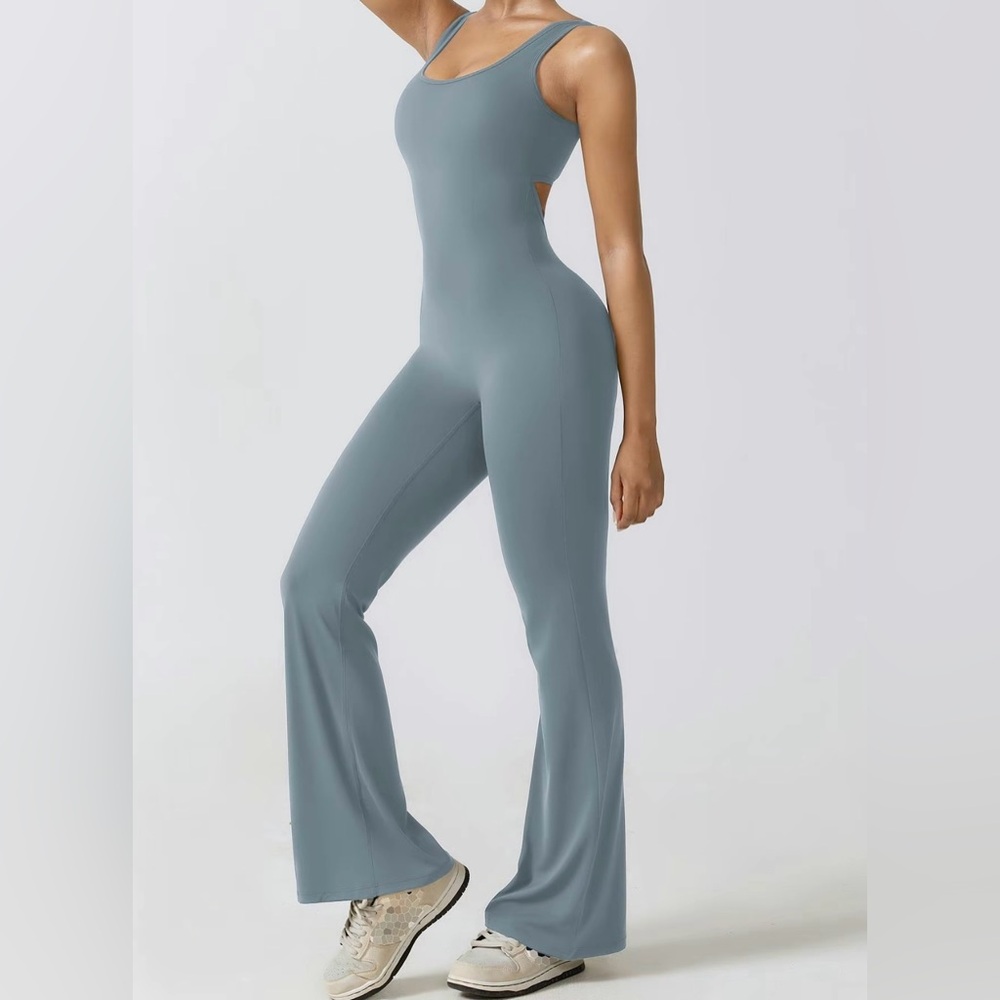 Backless Scrunch Butt Seamless Flare Jumpsuit | SM